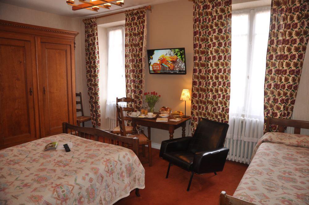Hotel De Paris Poligny  Eksteriør billede